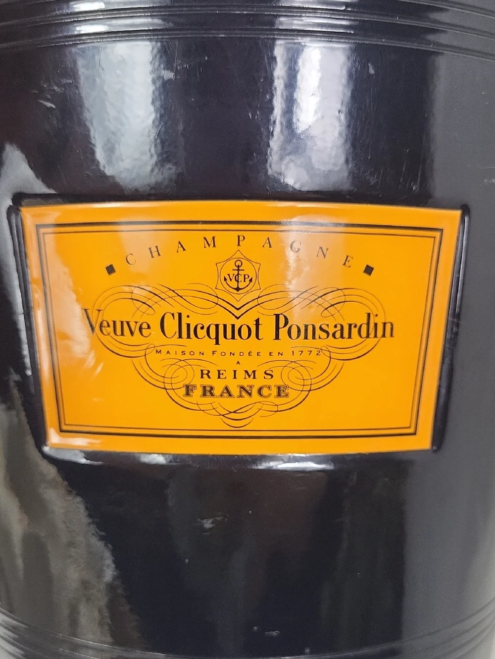 Veuve Clicquot Black Champagne Cooler Bucket‎ Vintage 1998. Size 8